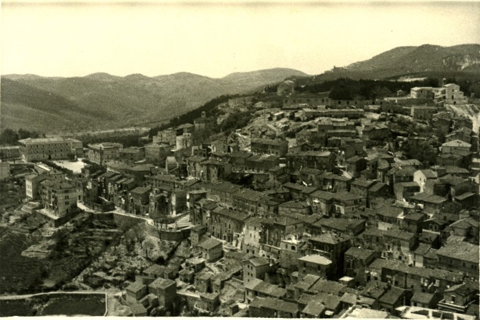 Veduta di Tolfa dalla Rocca dei Frangipane