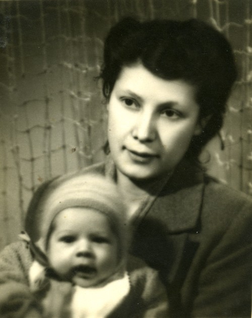 Donna con un bambino